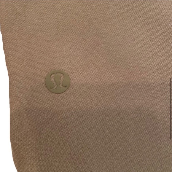 Lululemon Grey Sage On The Fly Skirt *Woven sz 2 EUC Army Olive Green - Picture 9 of 11